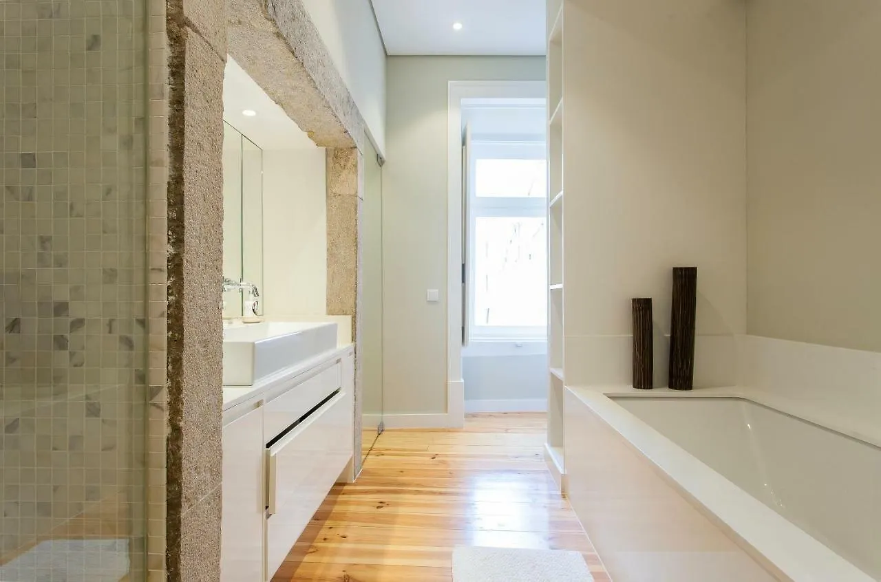 Joivy Deluxe 3Br Apt With Workspace By Figueira Sq And Rossio Subway Lissabon Apartment